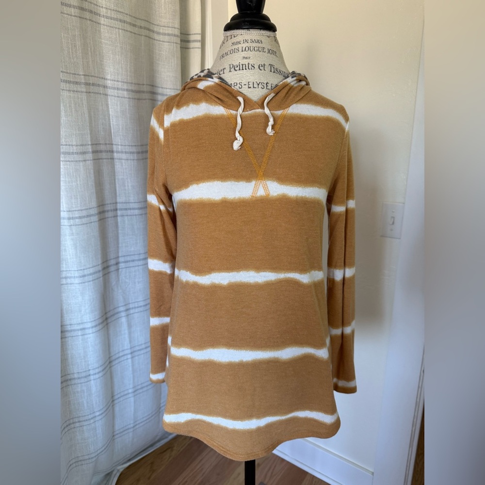 7th Ray Textured Knit Top‎
